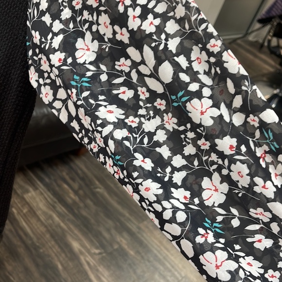 Black long sleeve sweater with flowers on the sleeves. Brand new! - Picture 3 of 3